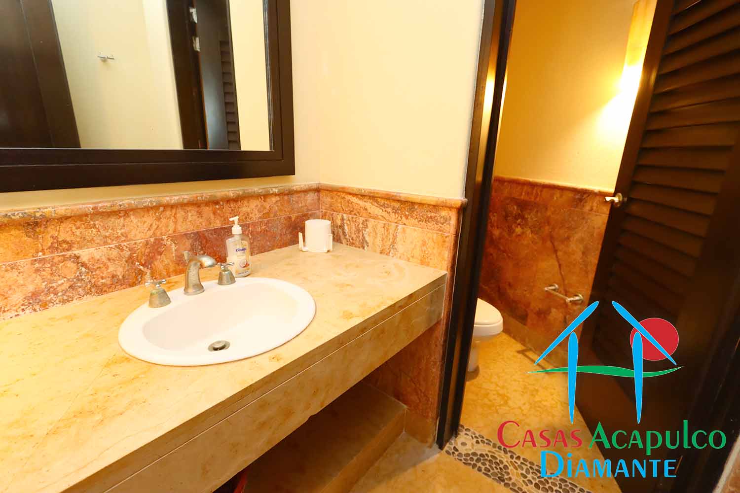 Tres Vidas Los Jaimes - Baño de visitas 1